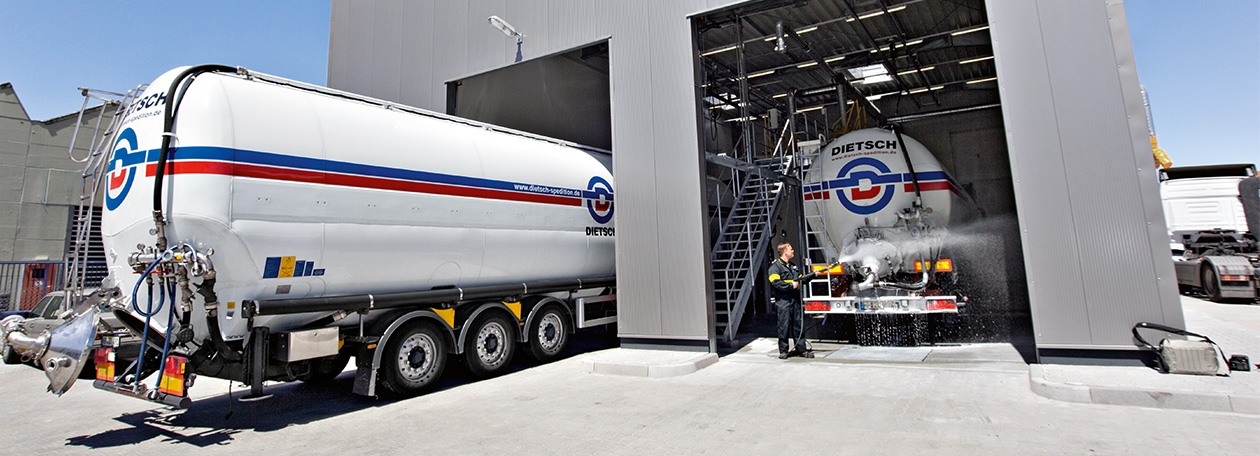 Container Cleaning header image