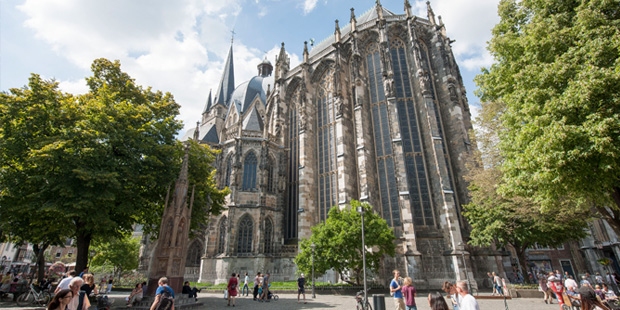 Aachen Cathedral sponsorship