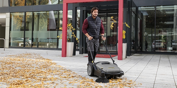 Kärcher Sweepers and vacuum sweepers walk-behind